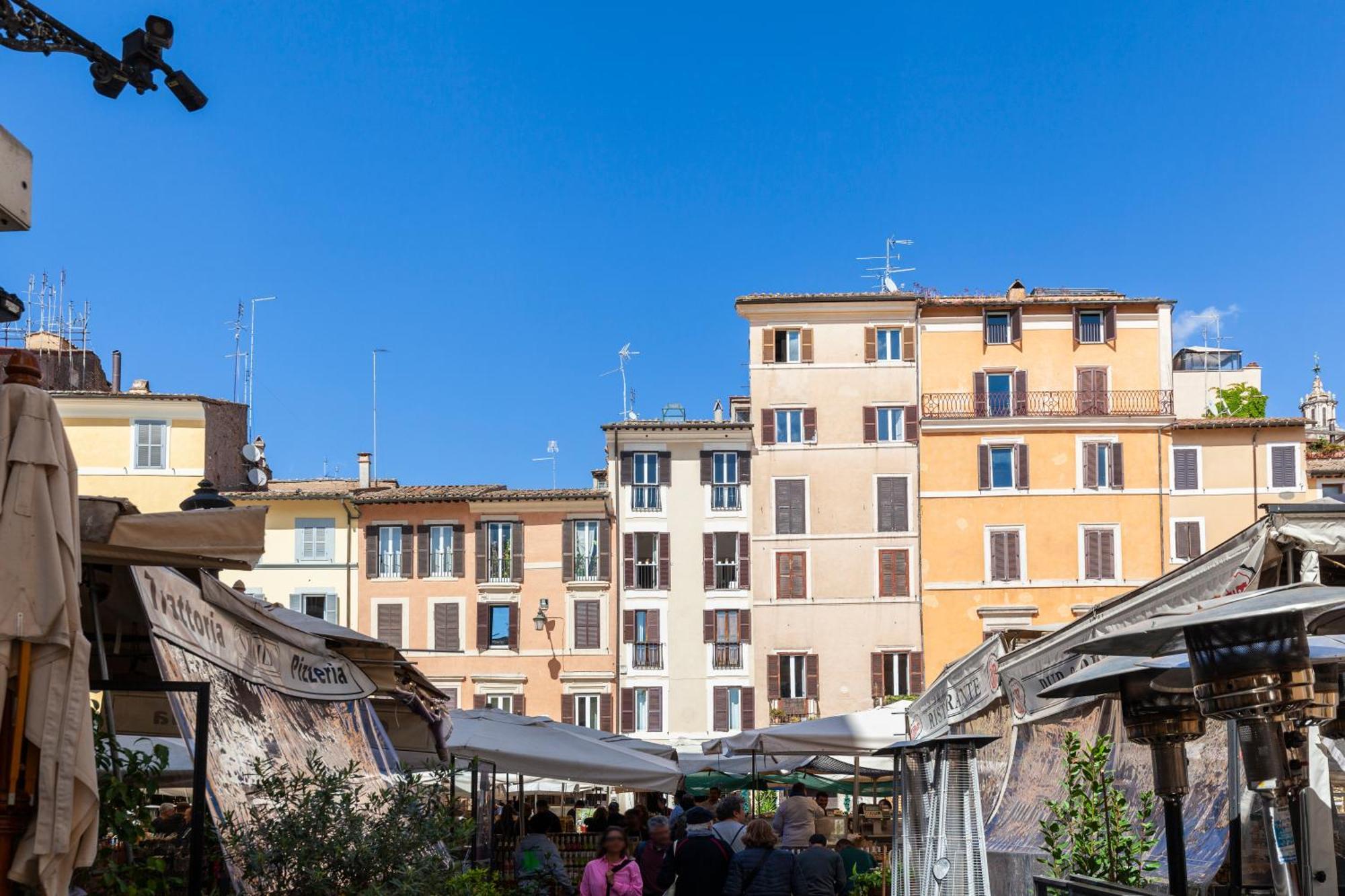 Campo Dei Fiori Holiday Home Rome Exterior photo
